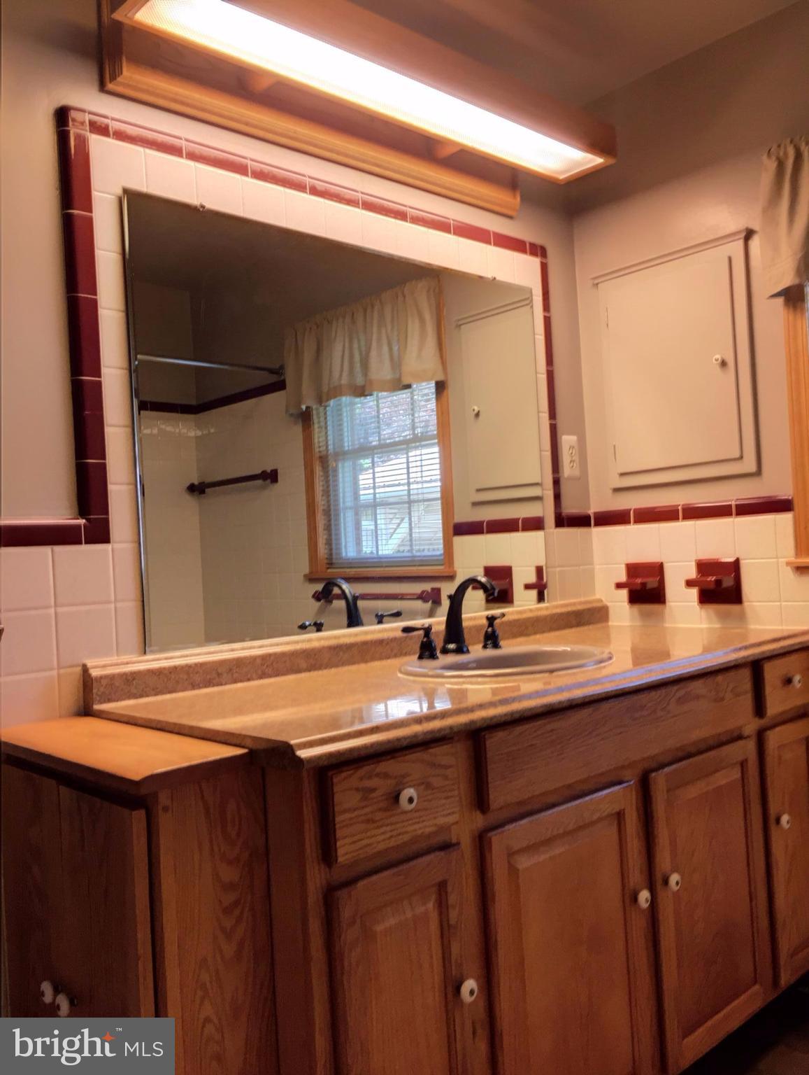 HILLSIDE ESTATES - Residential