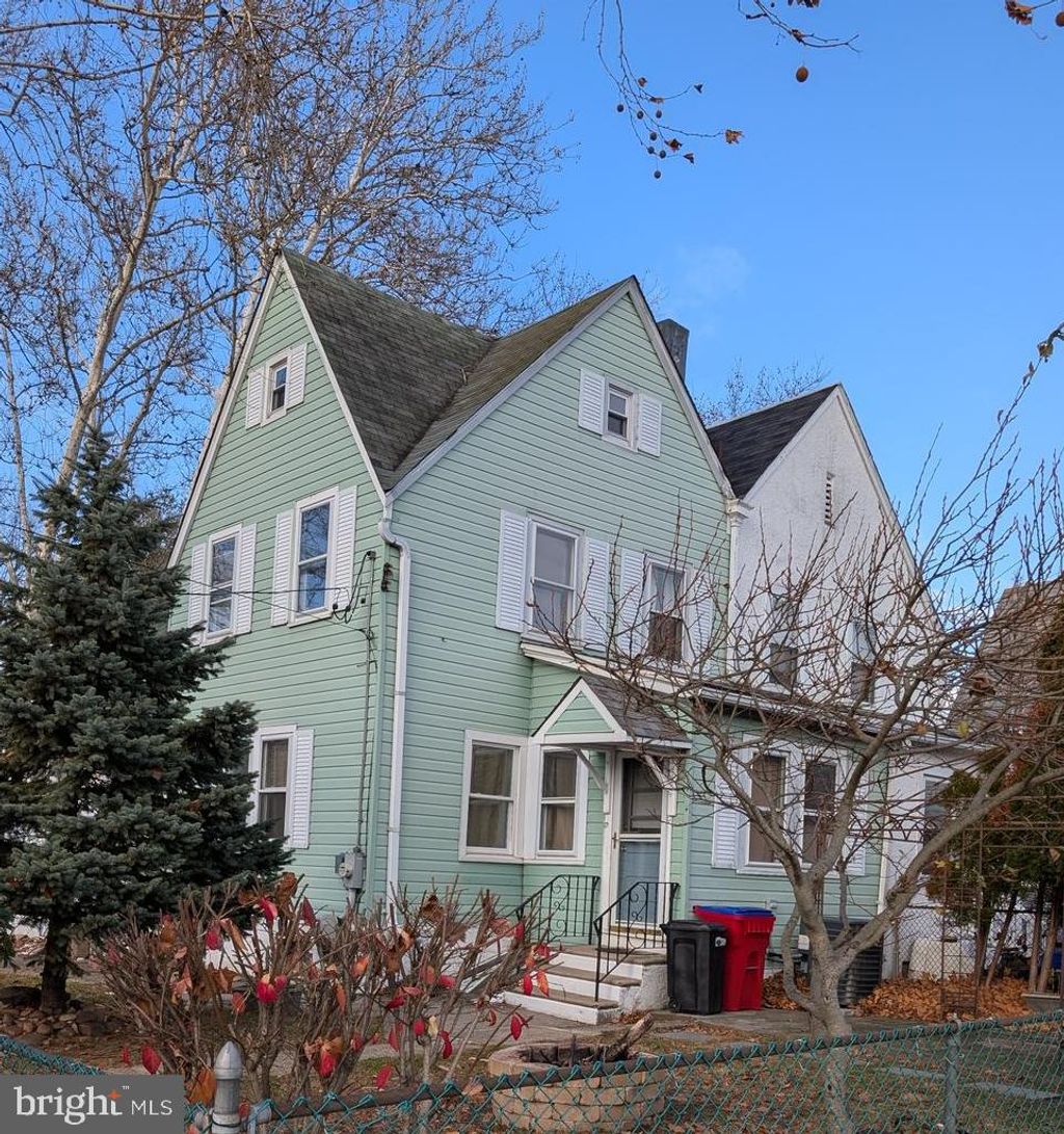 Photo of 1506 Trenton Avenue, BRISTOL, PA 19007 (MLS # PABU2110460)