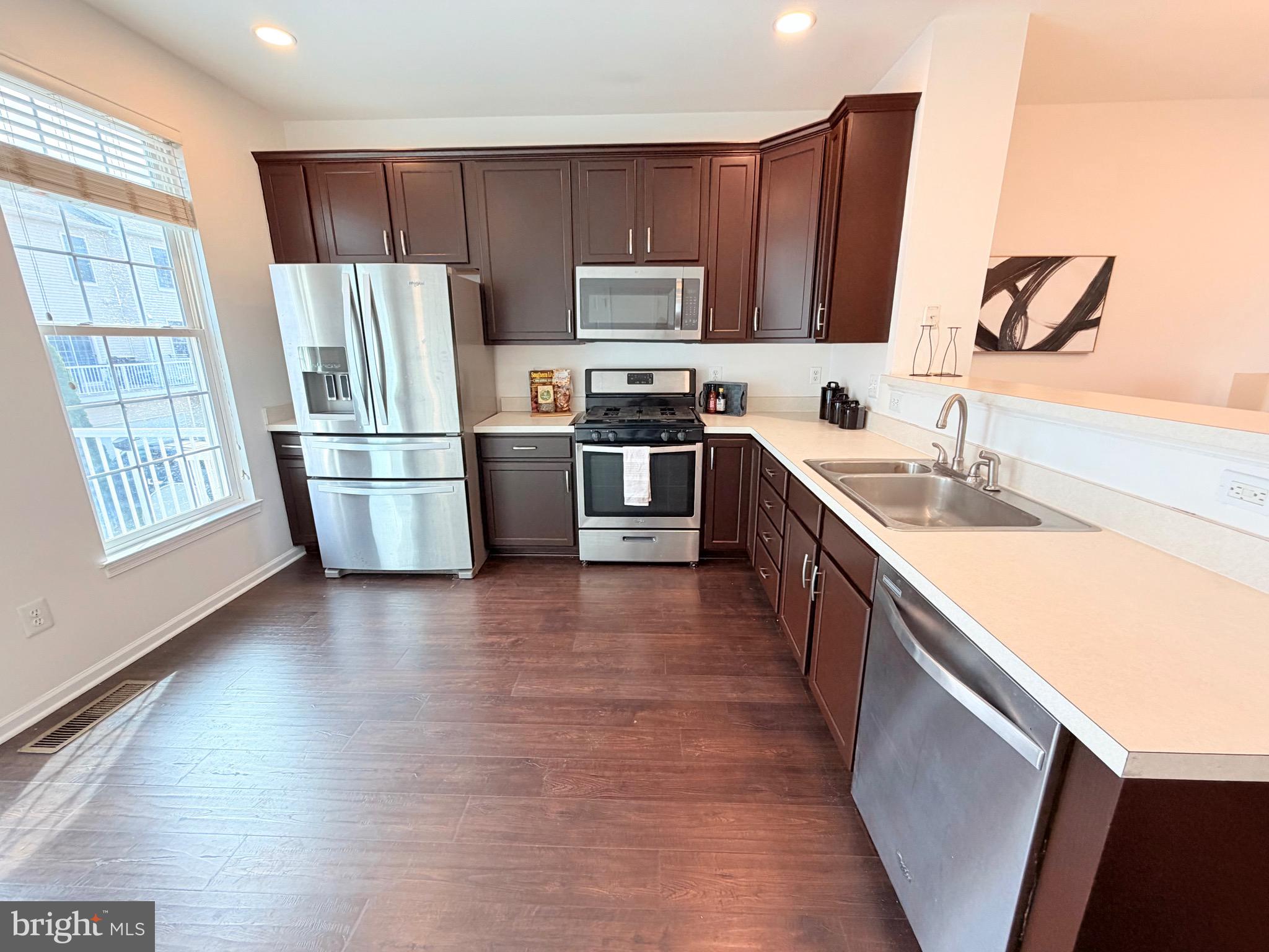 AMBERLEA AT SOUTH RIDING - Residential