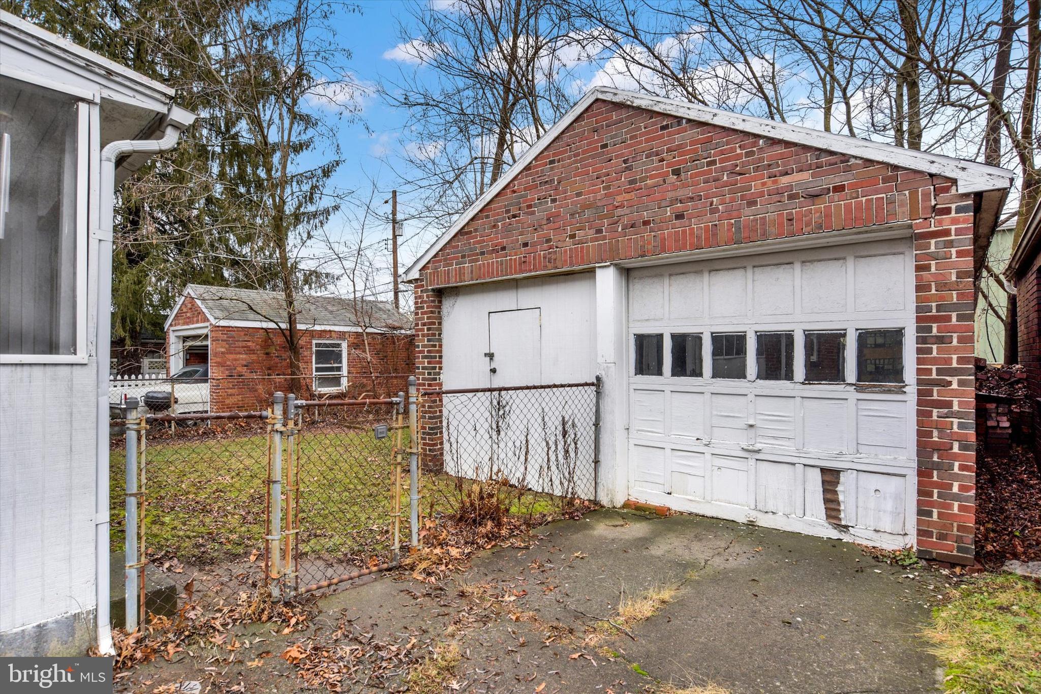 HARRISBURG - Residential
