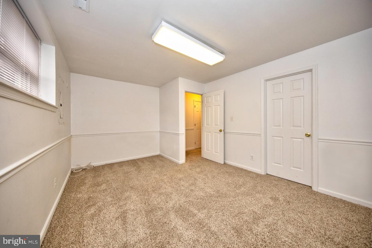 SOUTH HAMPTON - Residential