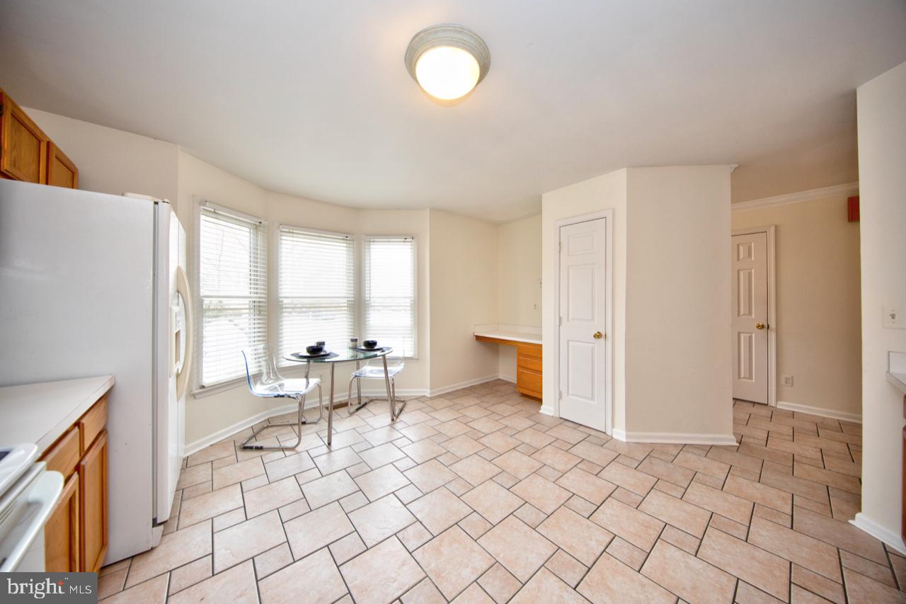 SOUTH HAMPTON - Residential