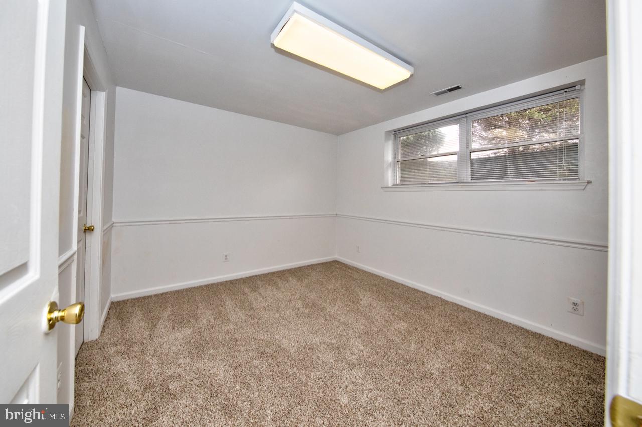 SOUTH HAMPTON - Residential