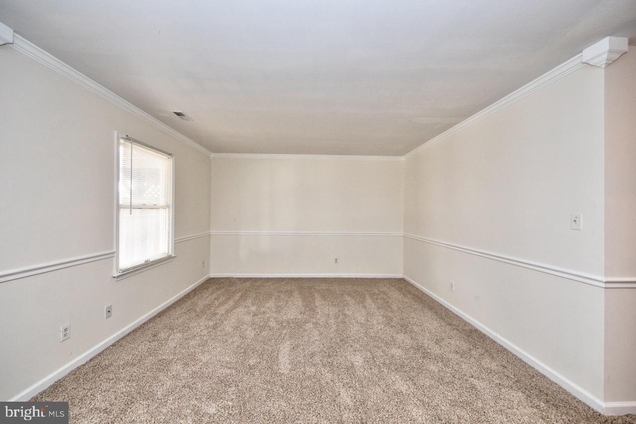 SOUTH HAMPTON - Residential