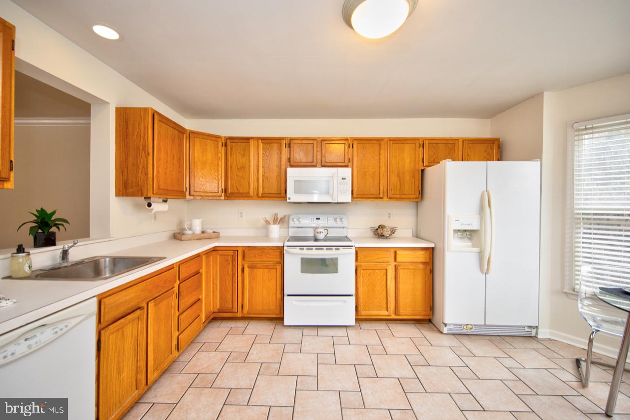 SOUTH HAMPTON - Residential