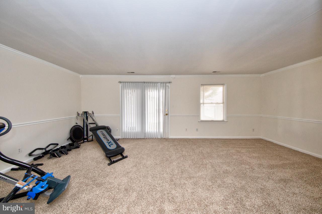 SOUTH HAMPTON - Residential