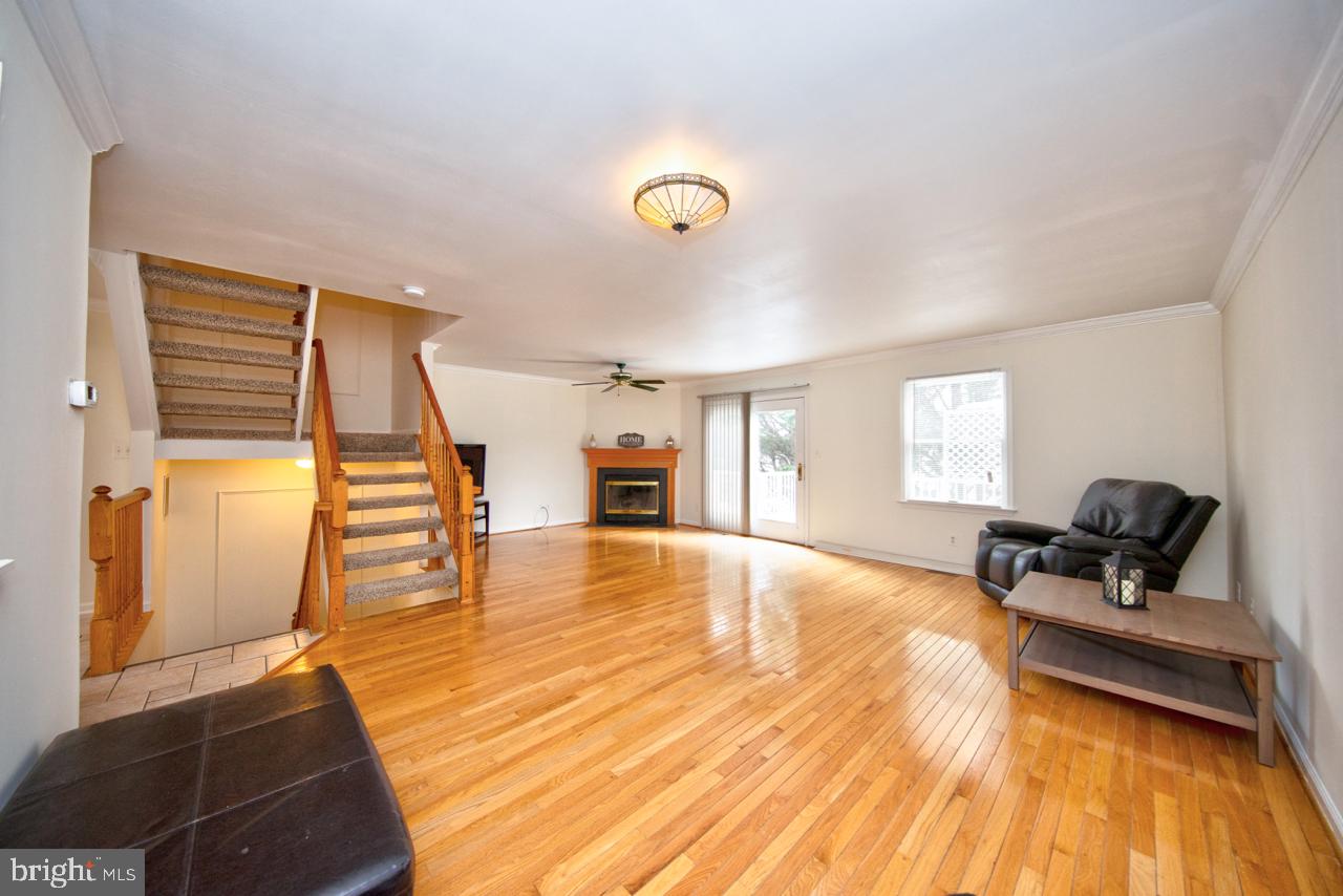 SOUTH HAMPTON - Residential