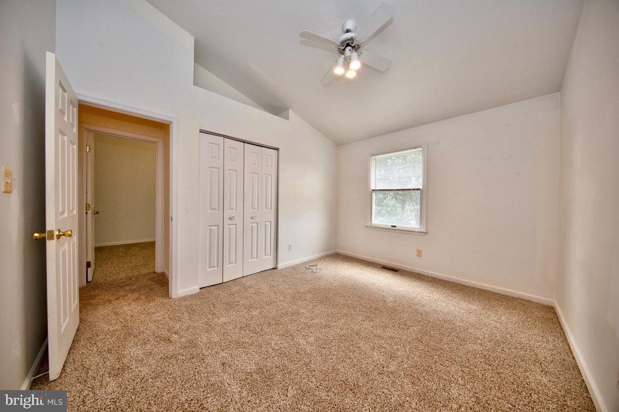 SOUTH HAMPTON - Residential