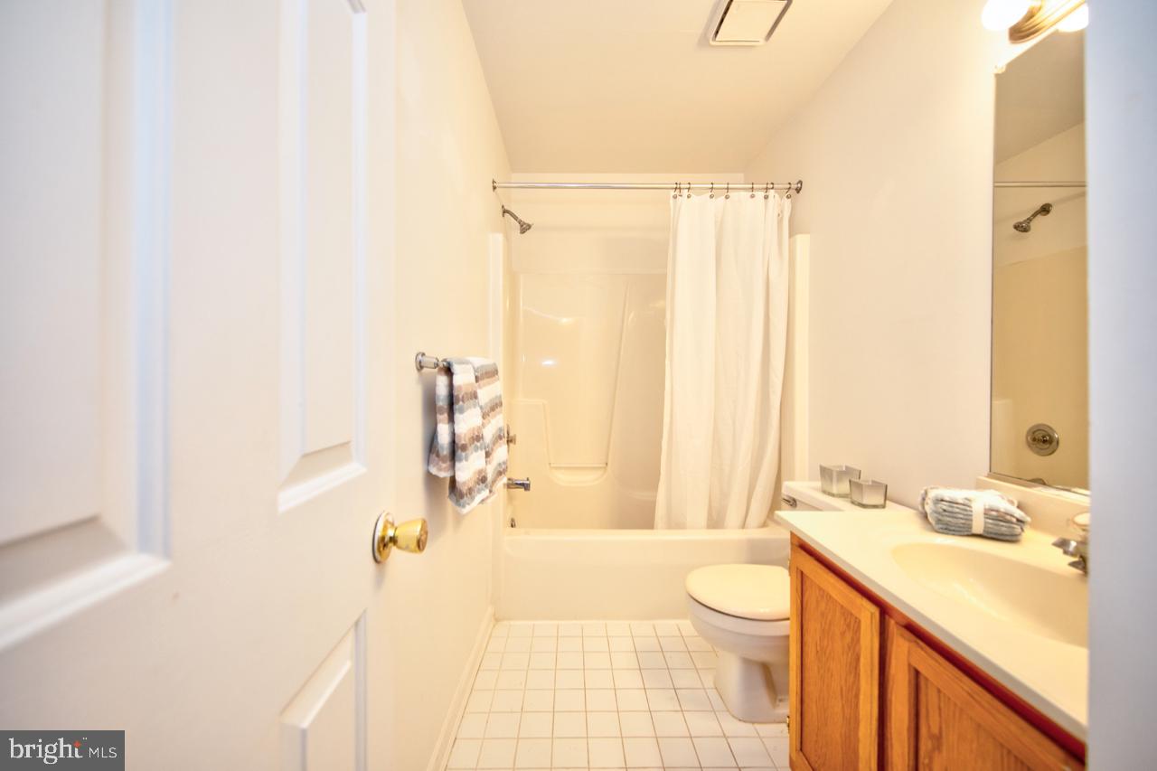 SOUTH HAMPTON - Residential