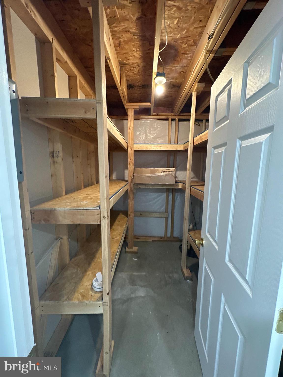 STRAWBERRY HILL EST SUB - Residential