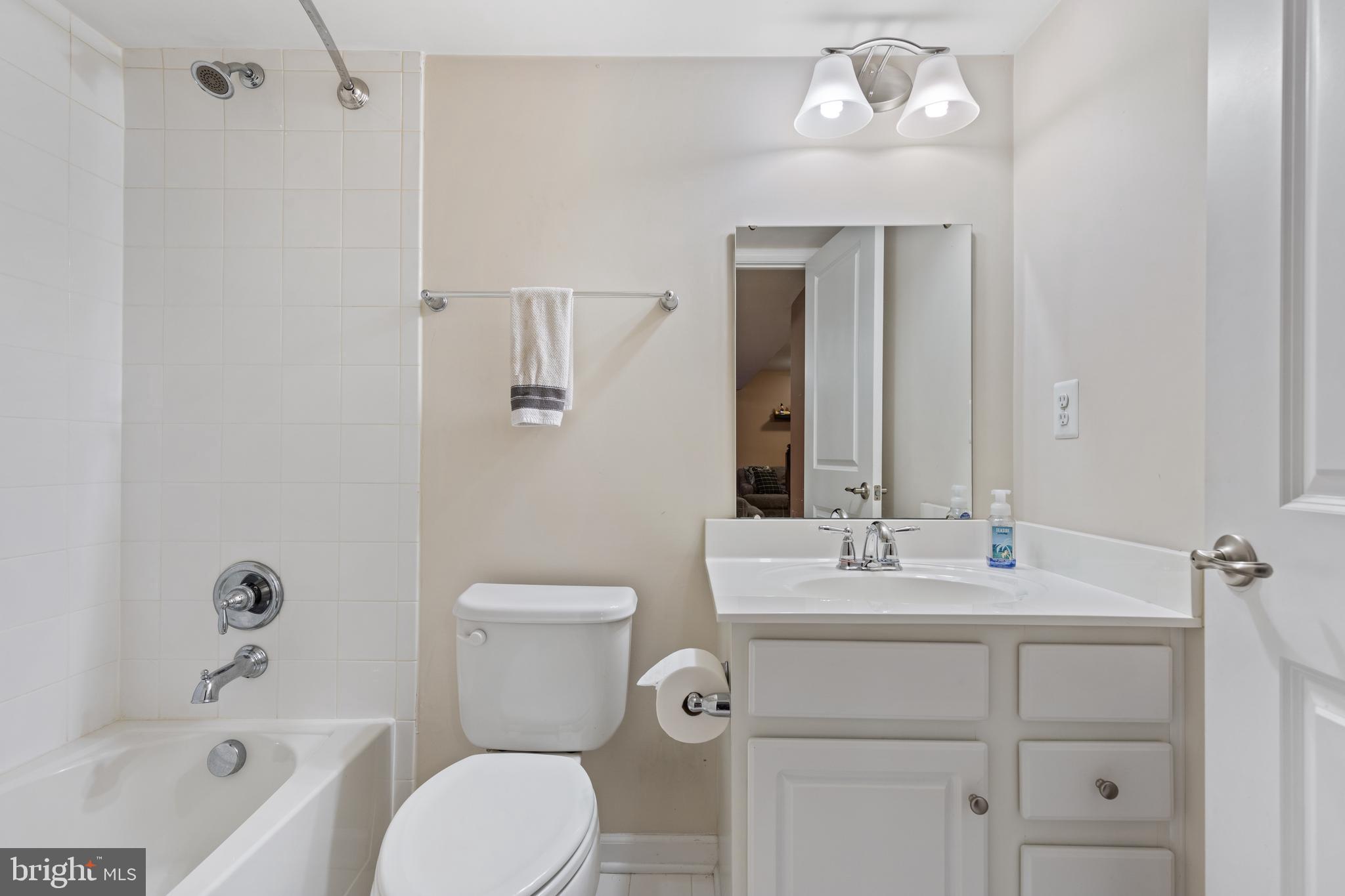 MEDLEY ESTATES - Residential