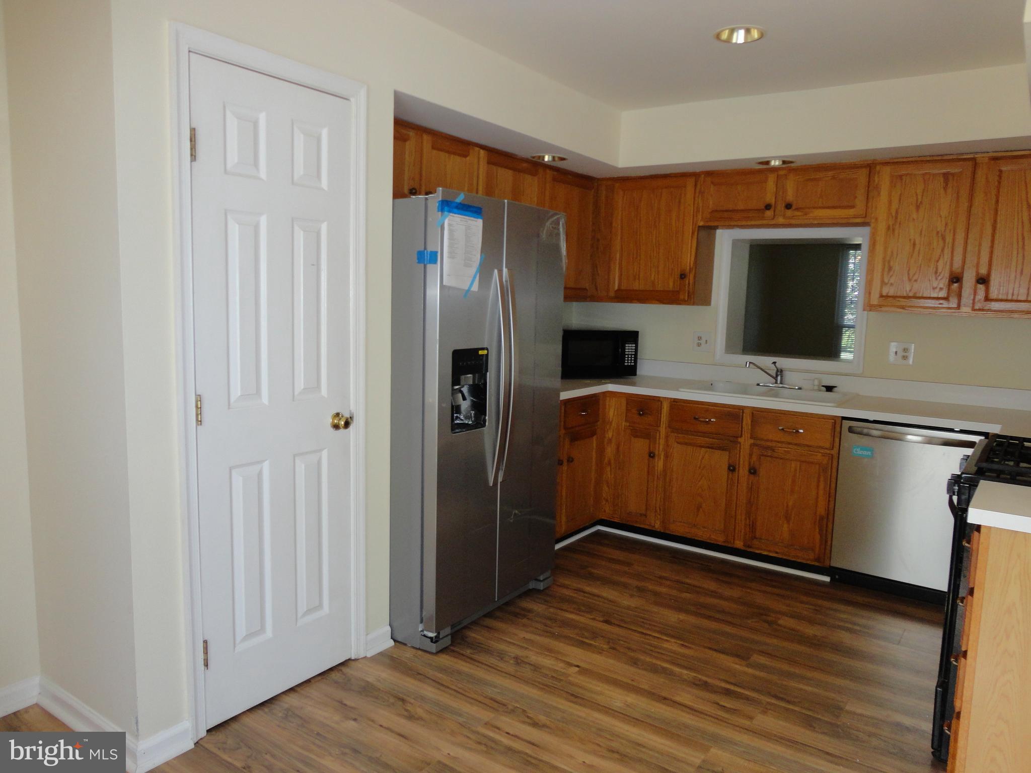 ASHBURN FARM - Residential Lease