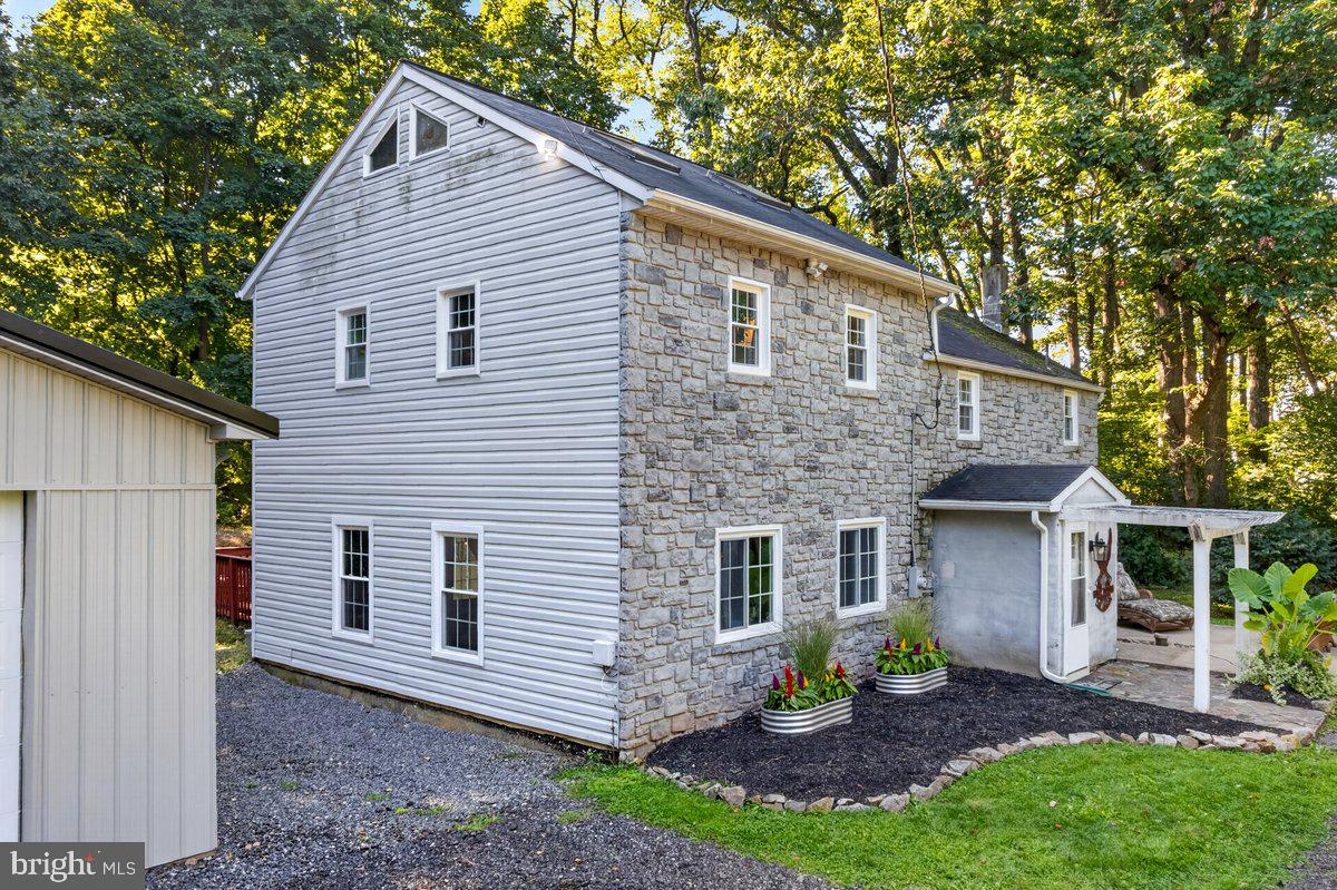 65 HESS LANE