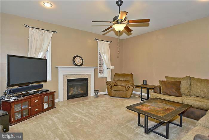 HUNT CLUB ESTATES - Residential