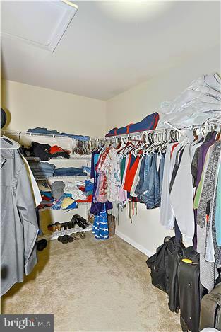 HUNT CLUB ESTATES - Residential