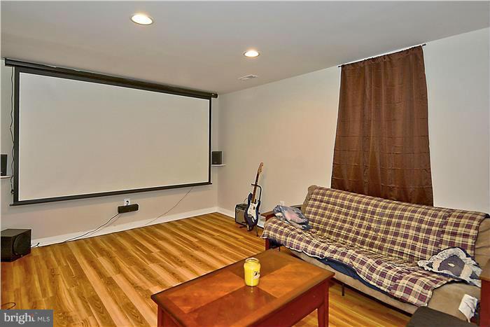 HUNT CLUB ESTATES - Residential