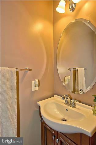 HUNT CLUB ESTATES - Residential