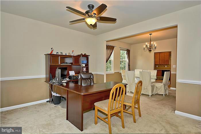 HUNT CLUB ESTATES - Residential