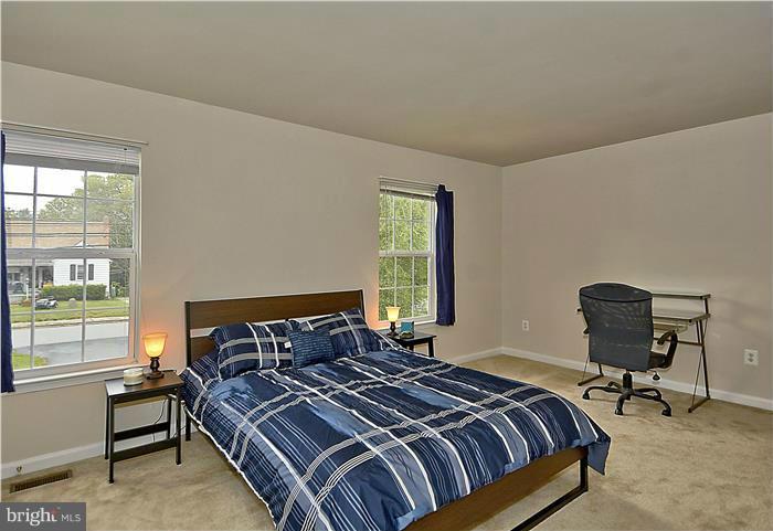 HUNT CLUB ESTATES - Residential