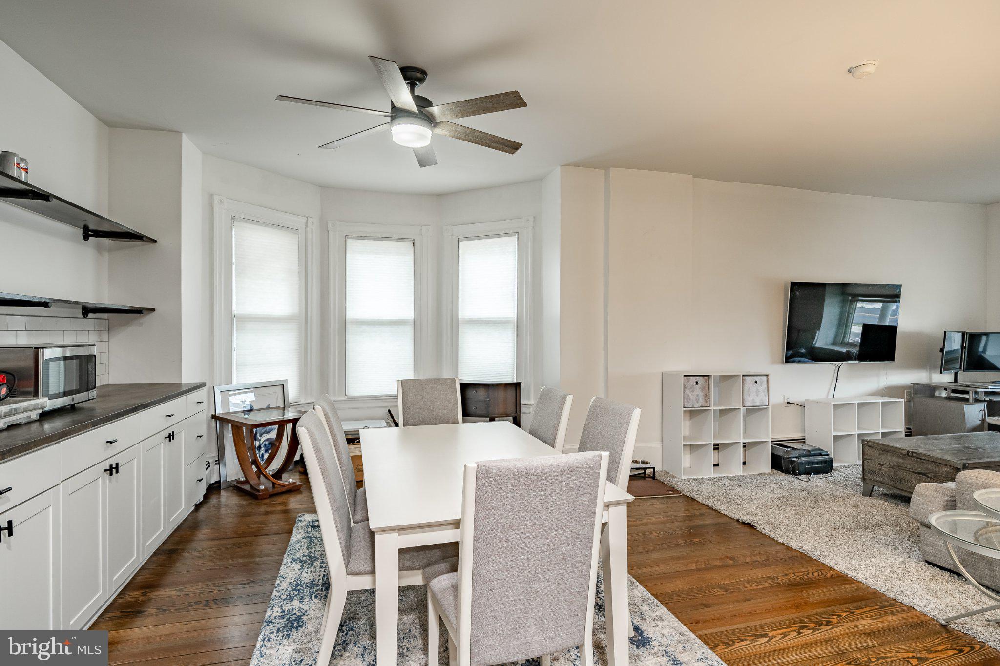 445 E MAIN STREET 1