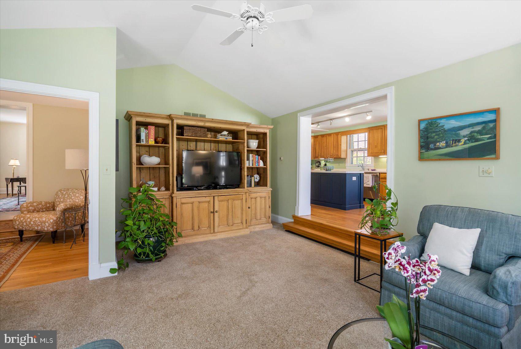 ROLAND PARK - Residential