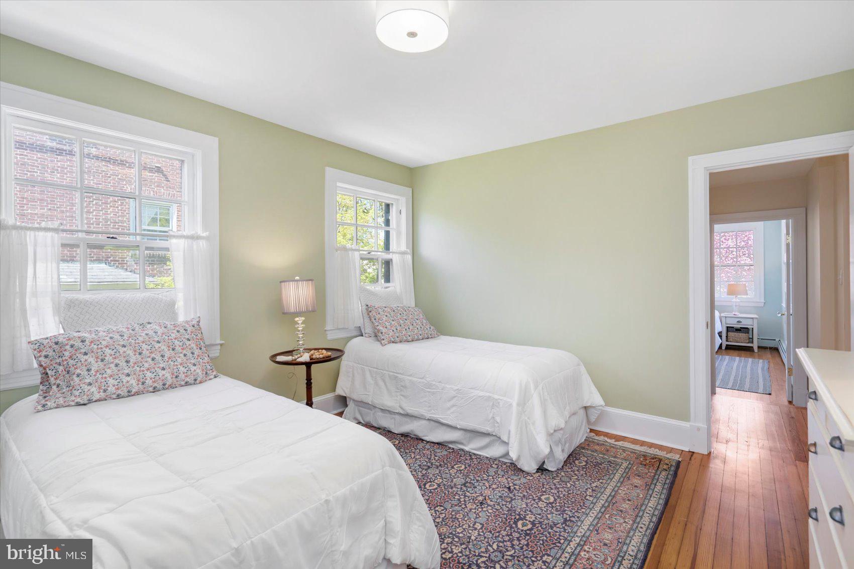 ROLAND PARK - Residential