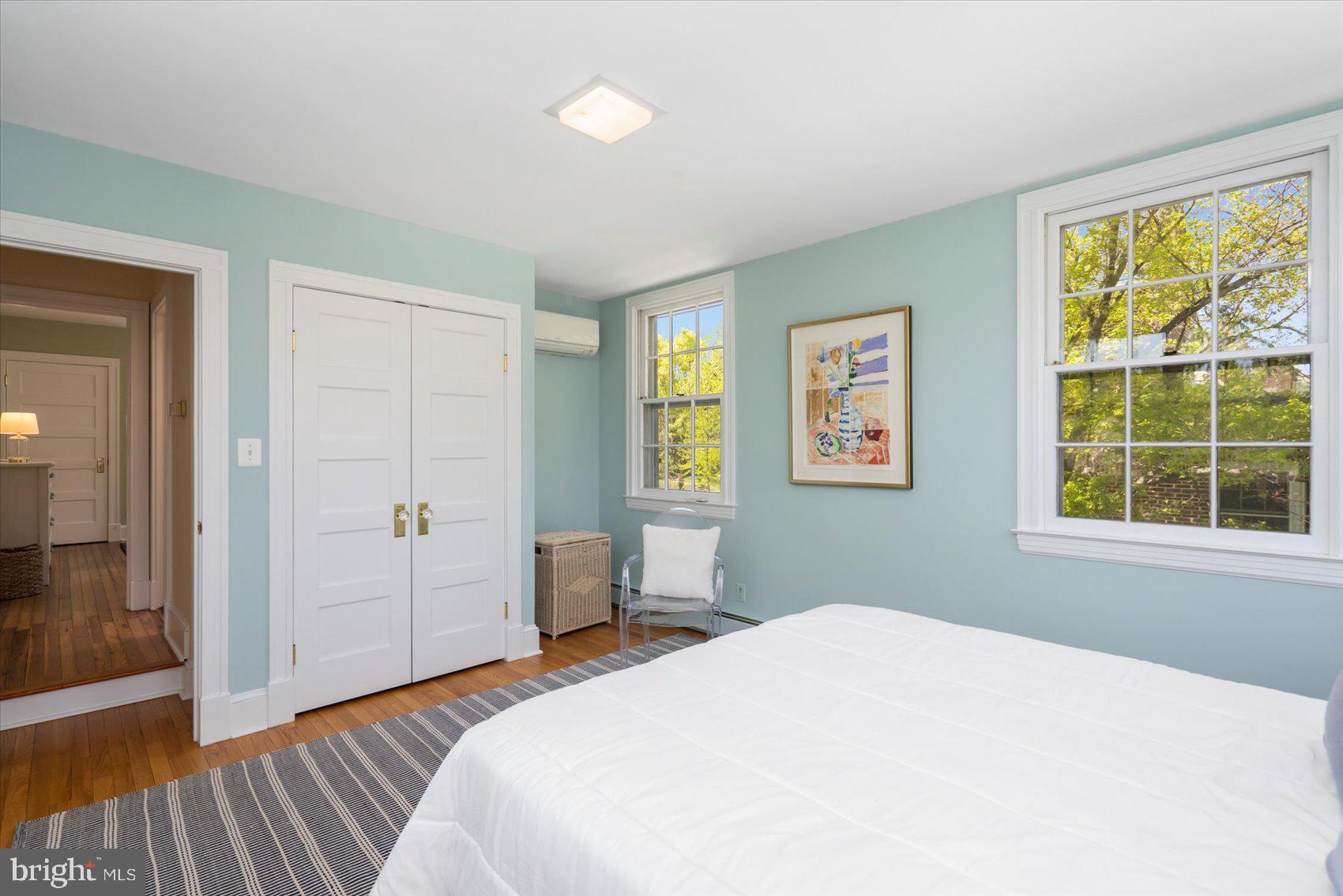 ROLAND PARK - Residential