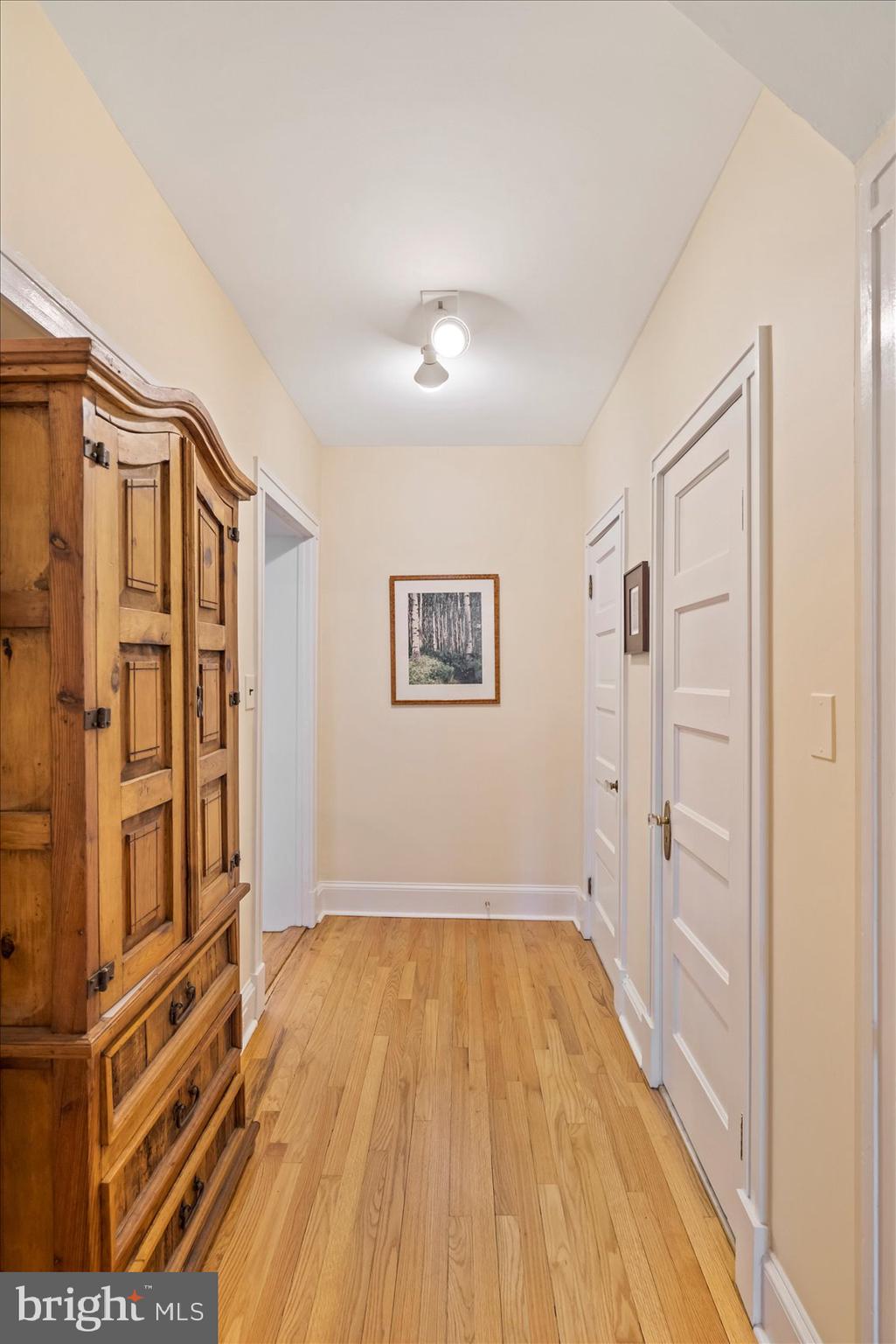 ROLAND PARK - Residential