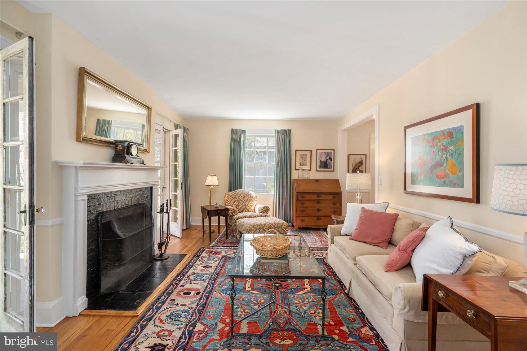 ROLAND PARK - Residential