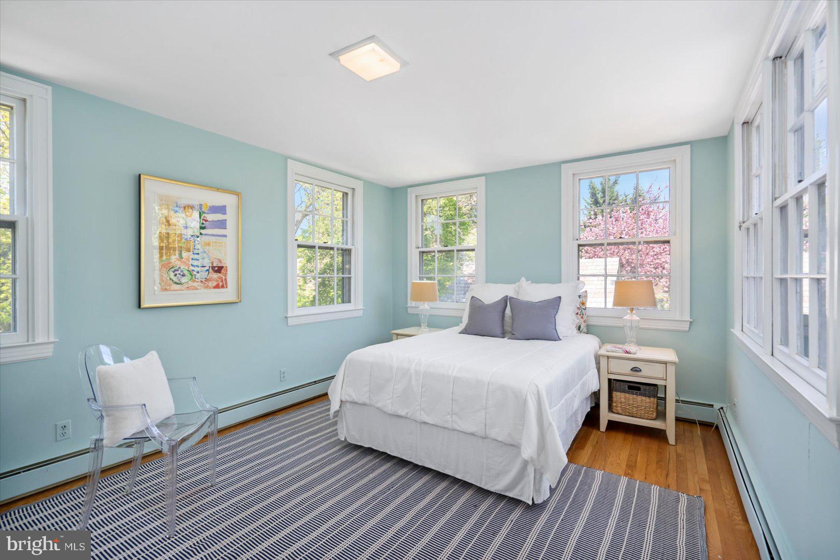 ROLAND PARK - Residential