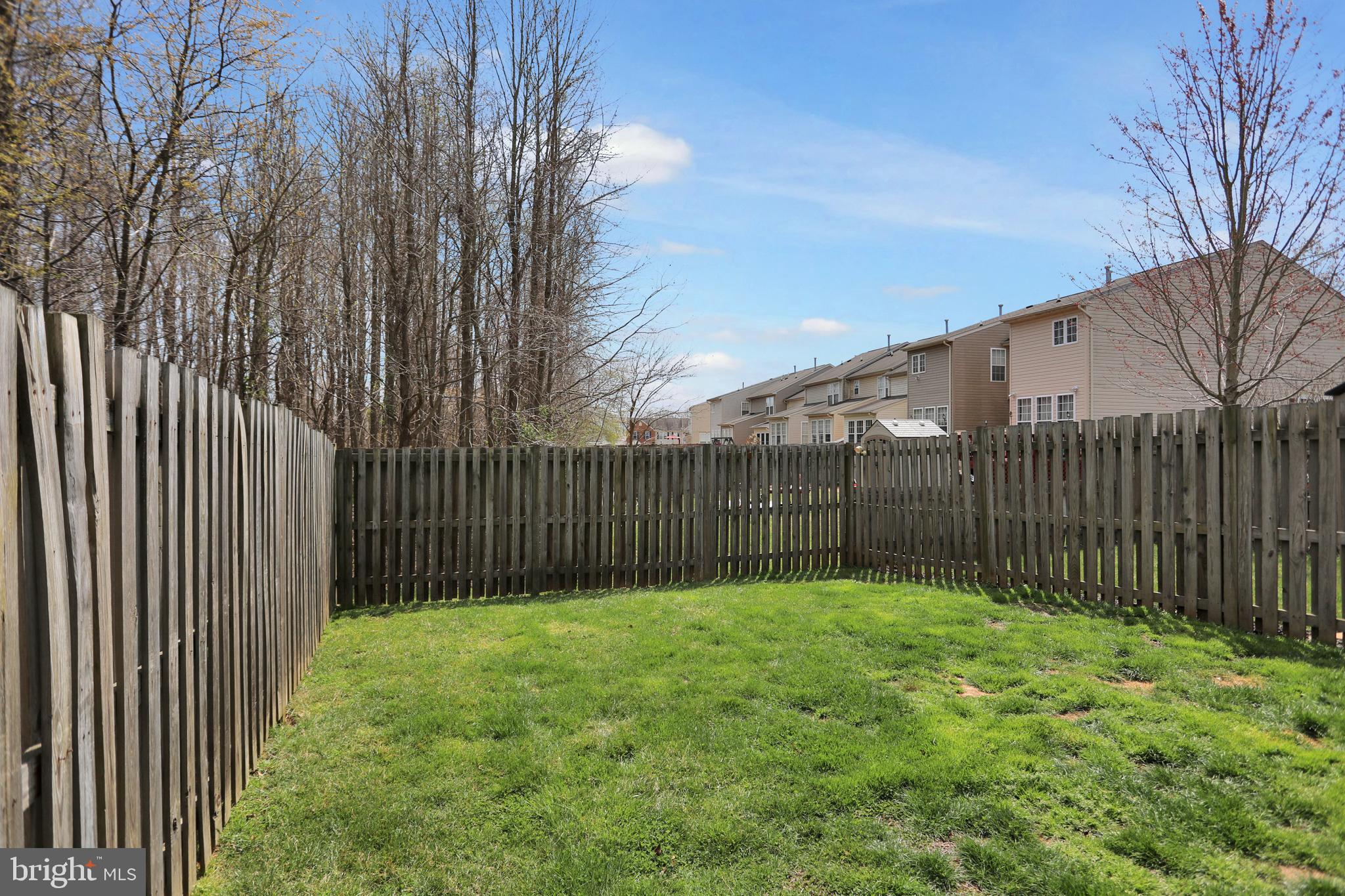 CONSTANT FRIENDSHIP - Residential