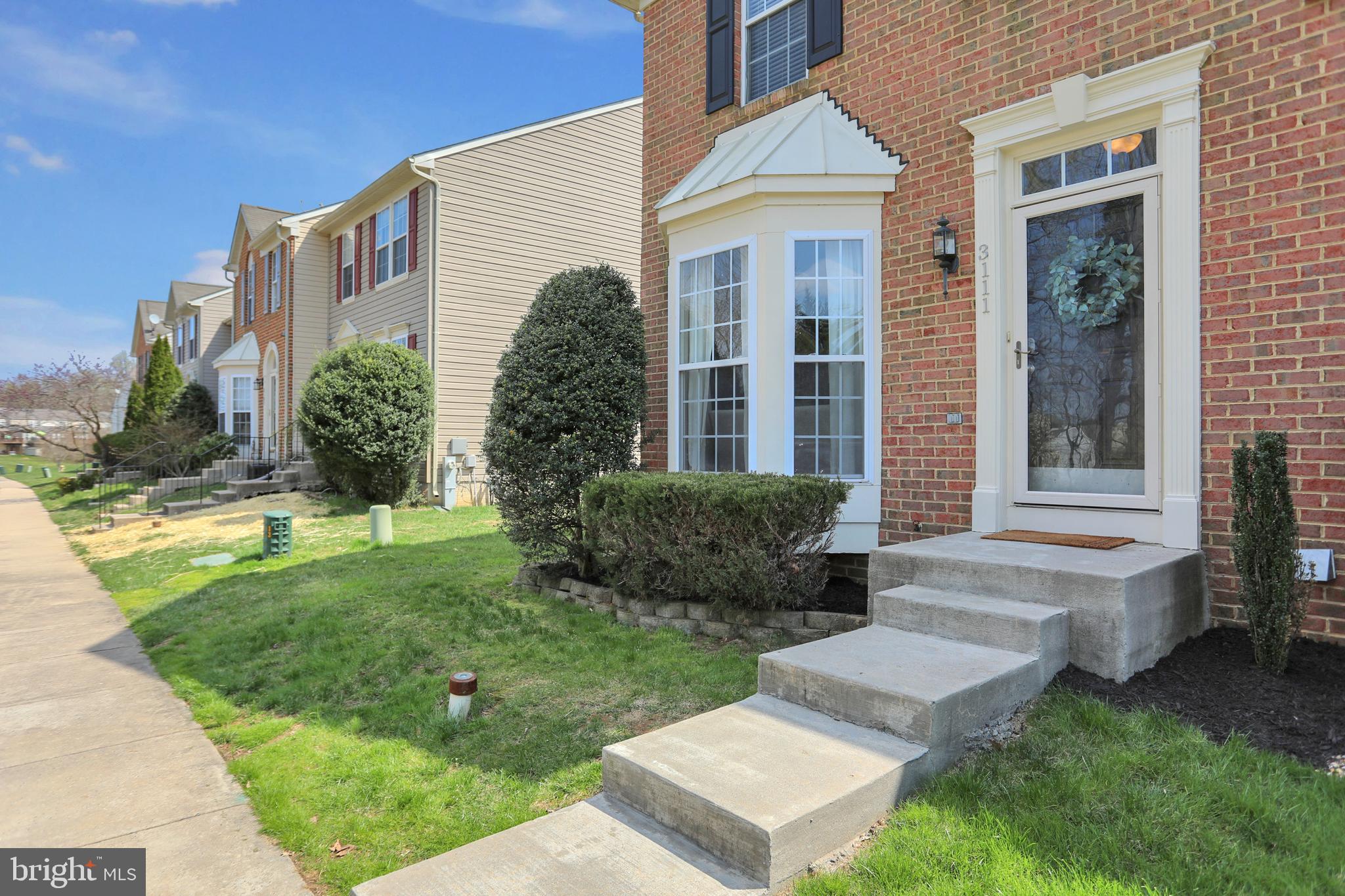 CONSTANT FRIENDSHIP - Residential