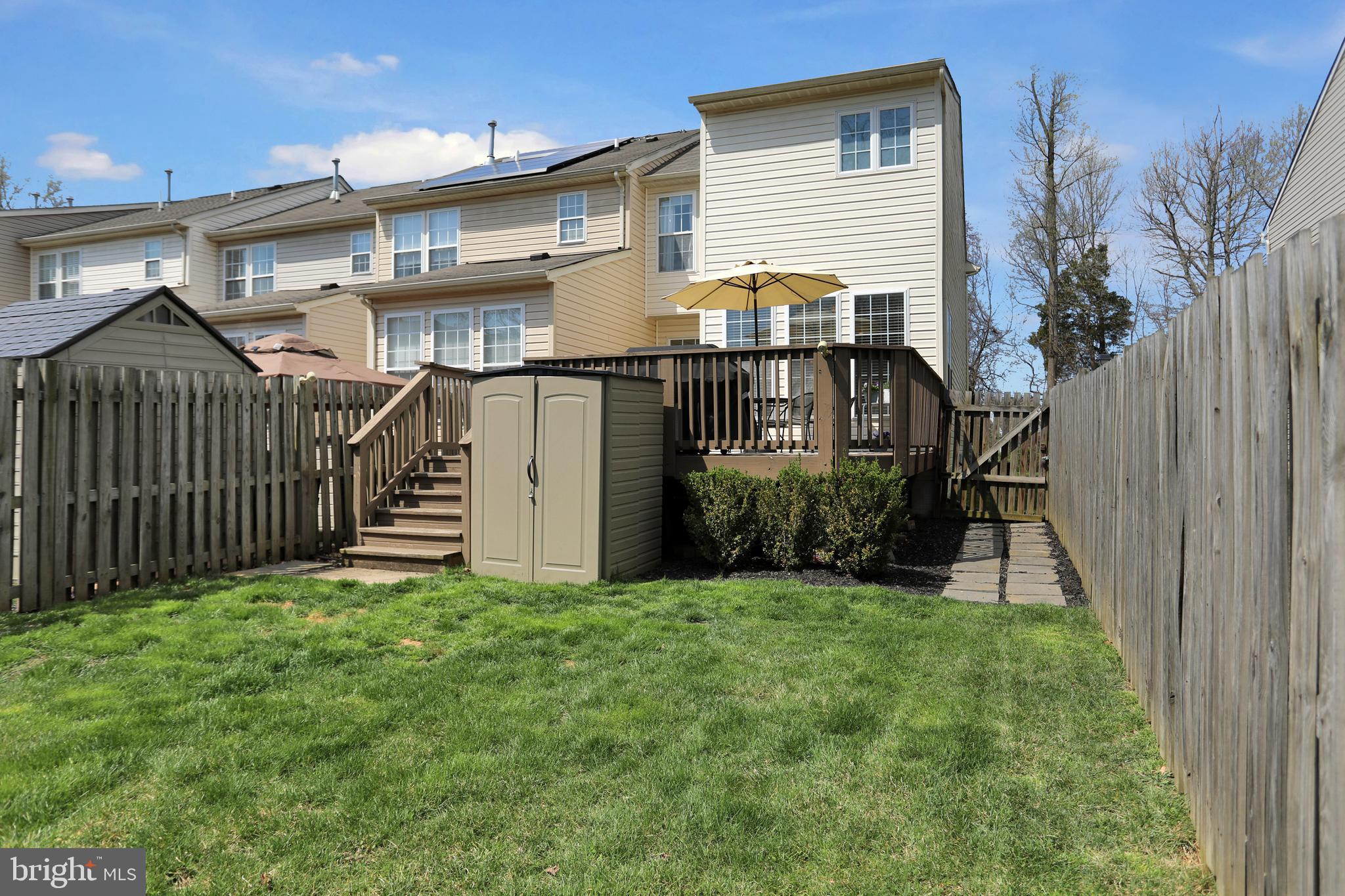 CONSTANT FRIENDSHIP - Residential