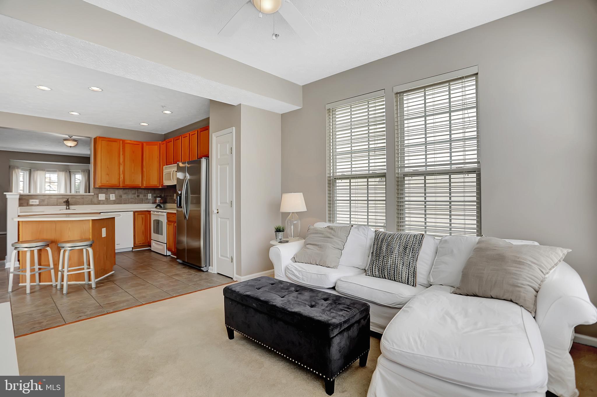 CONSTANT FRIENDSHIP - Residential