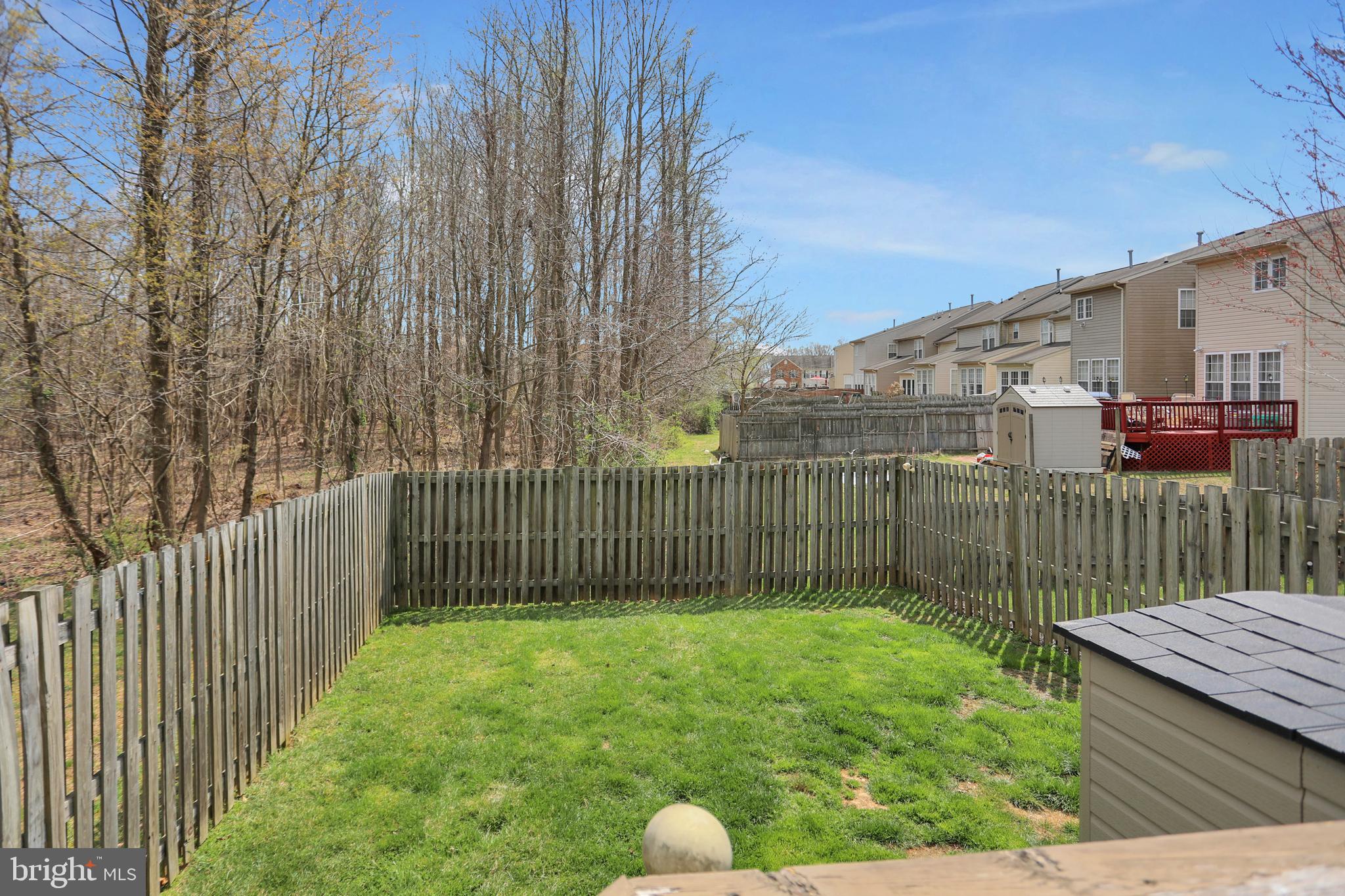 CONSTANT FRIENDSHIP - Residential