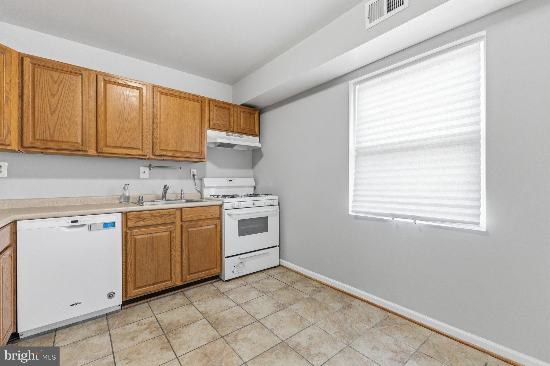 210 43RD ROAD NE 103