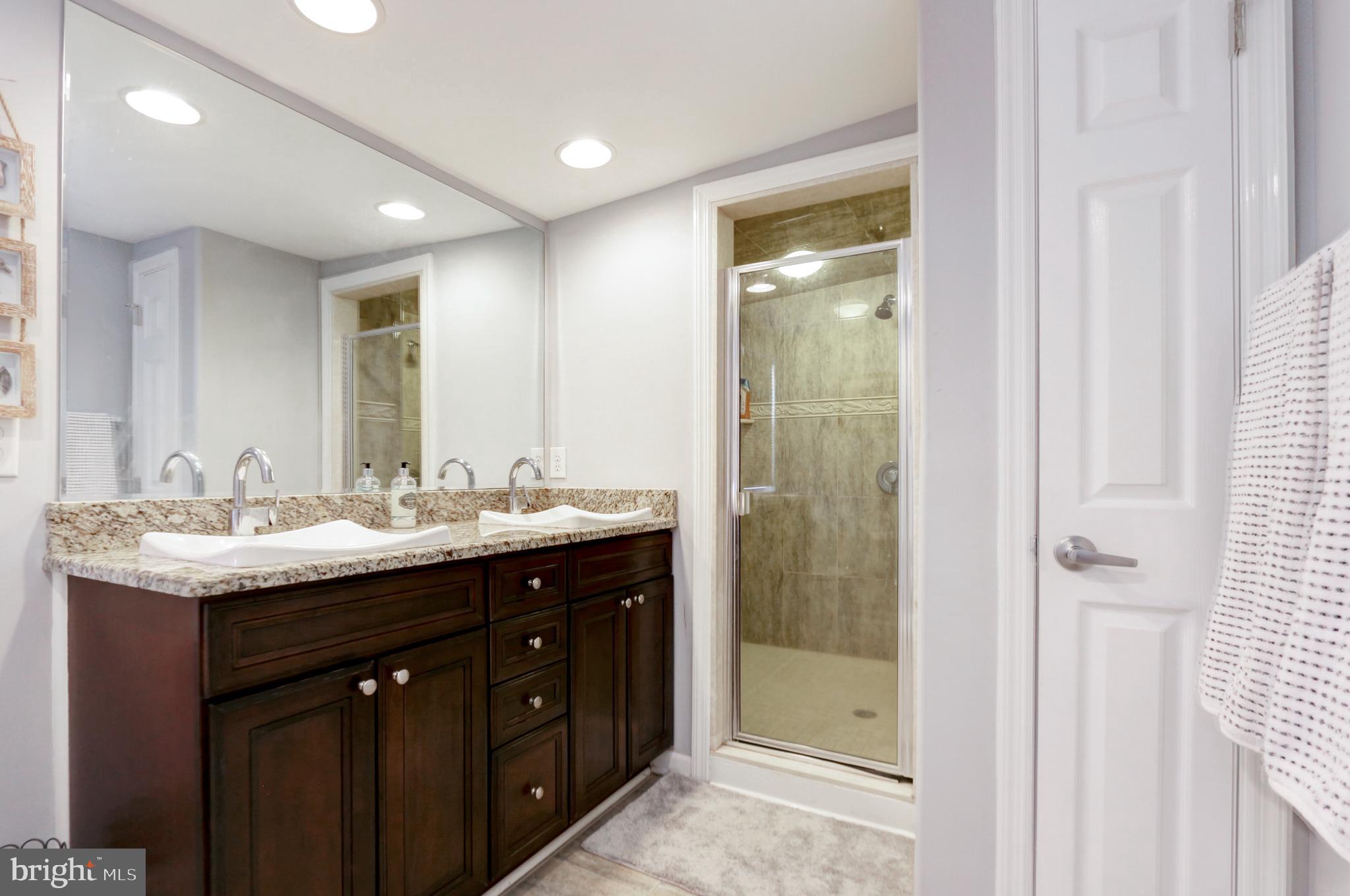 5123 VENTNOR AVENUE B