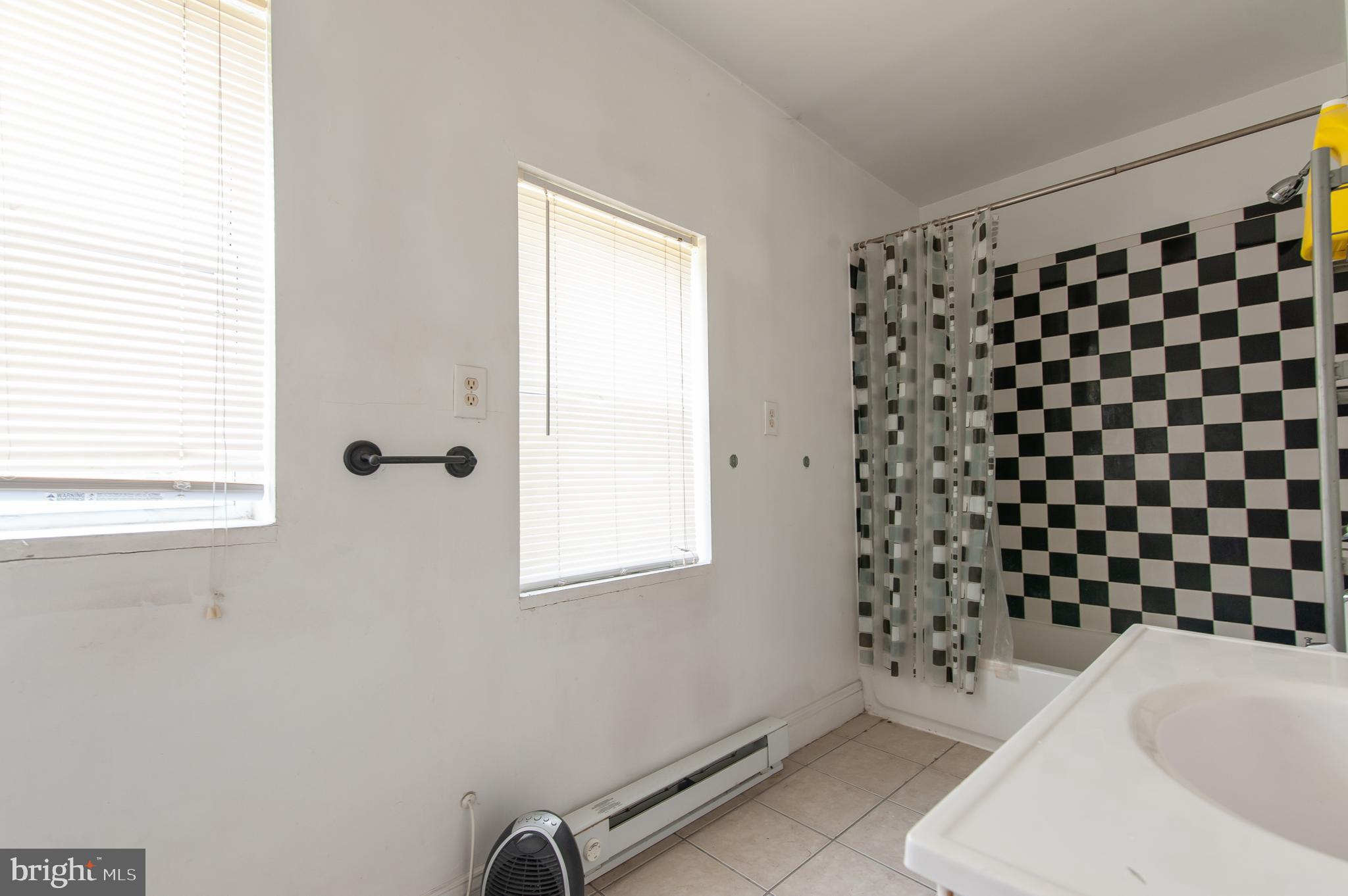 FRANKLIN SQUARE HISTORIC DISTRICT - Residential