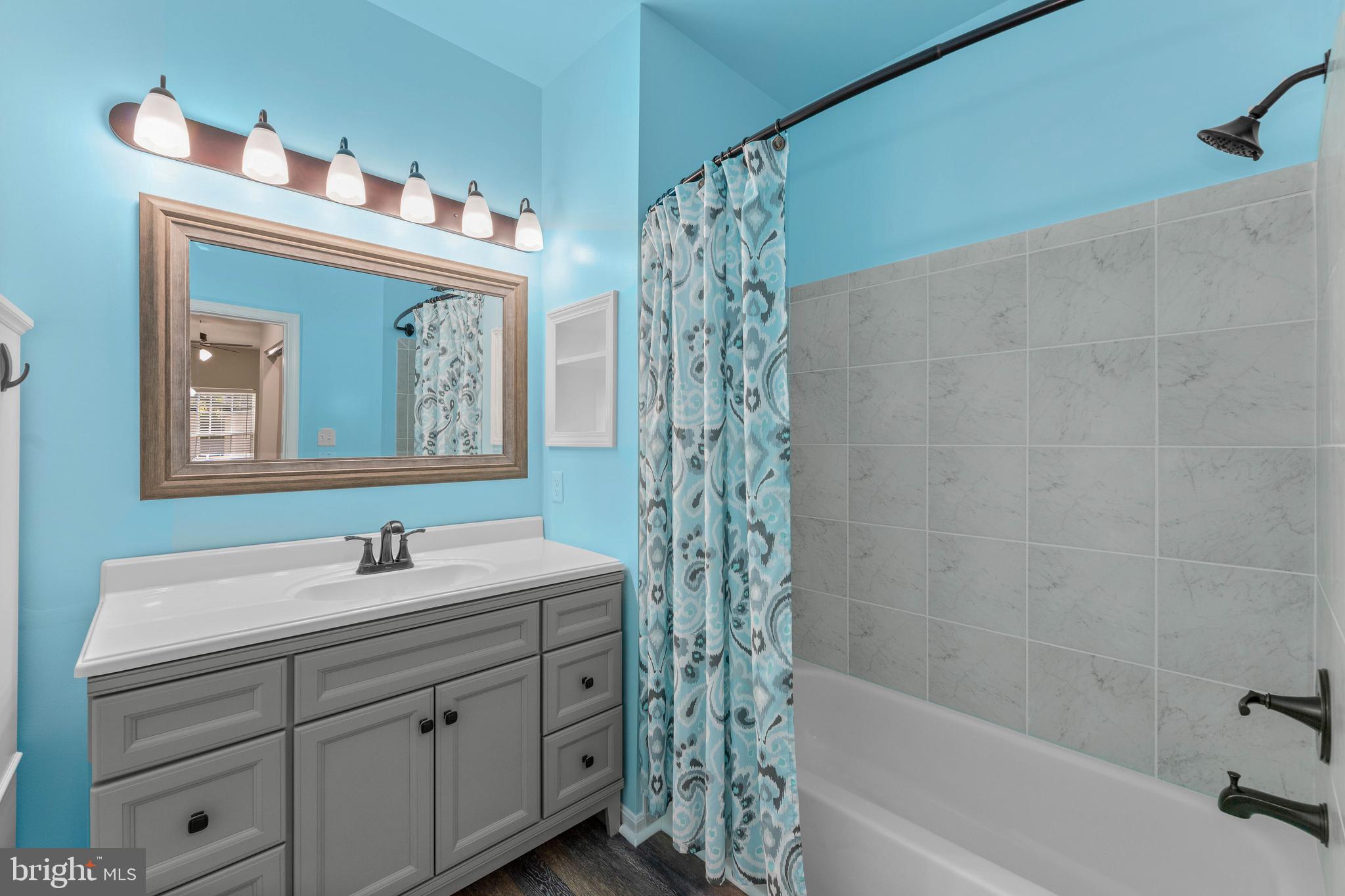 CEDAR GROVE AT CROFTON - Residential