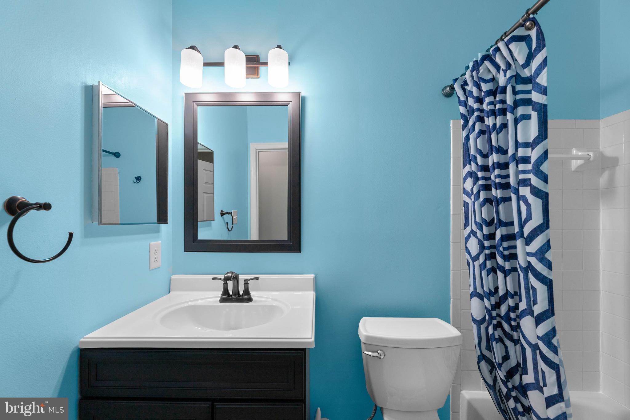 CEDAR GROVE AT CROFTON - Residential