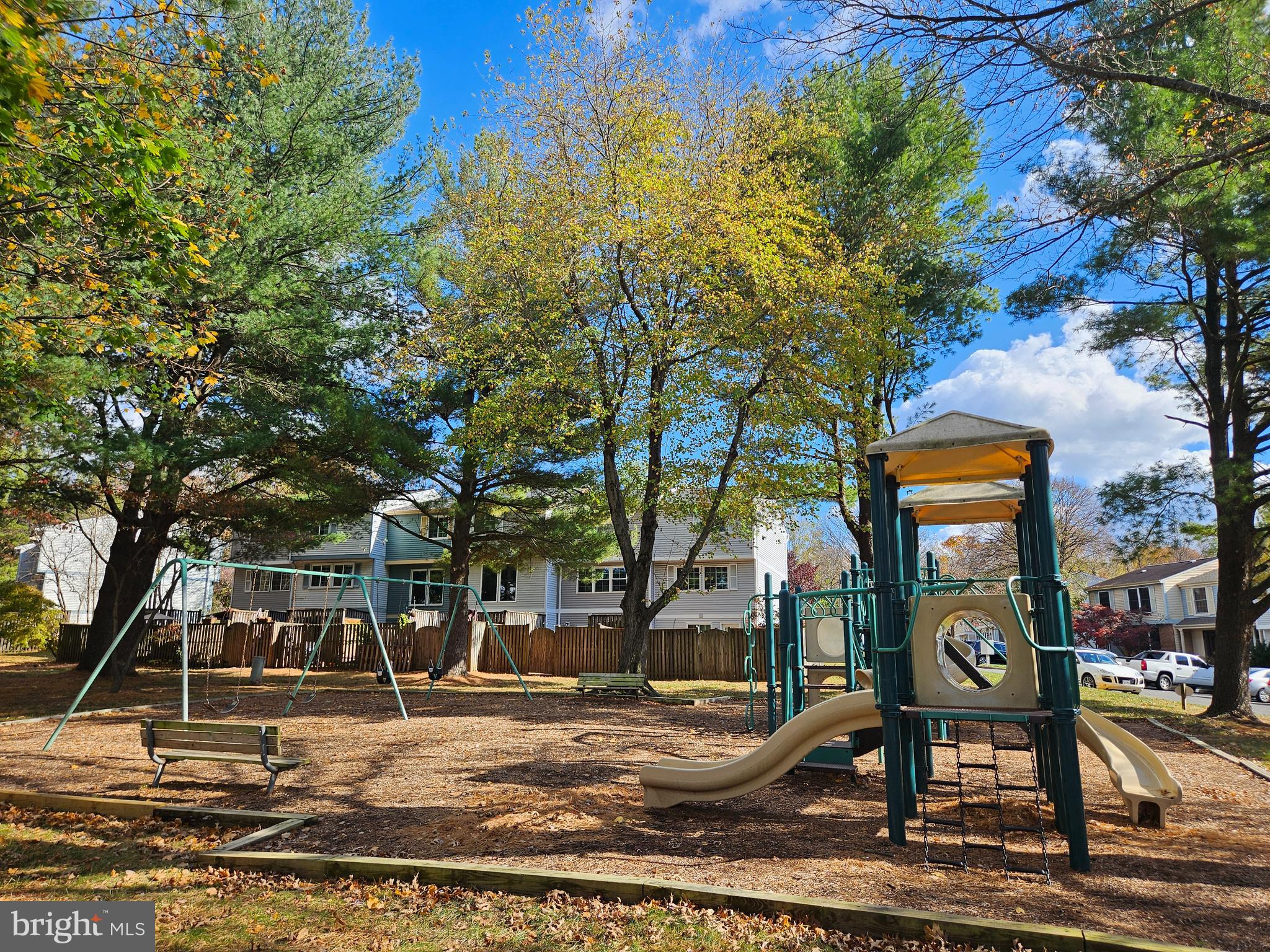 RESTON - Residential Lease