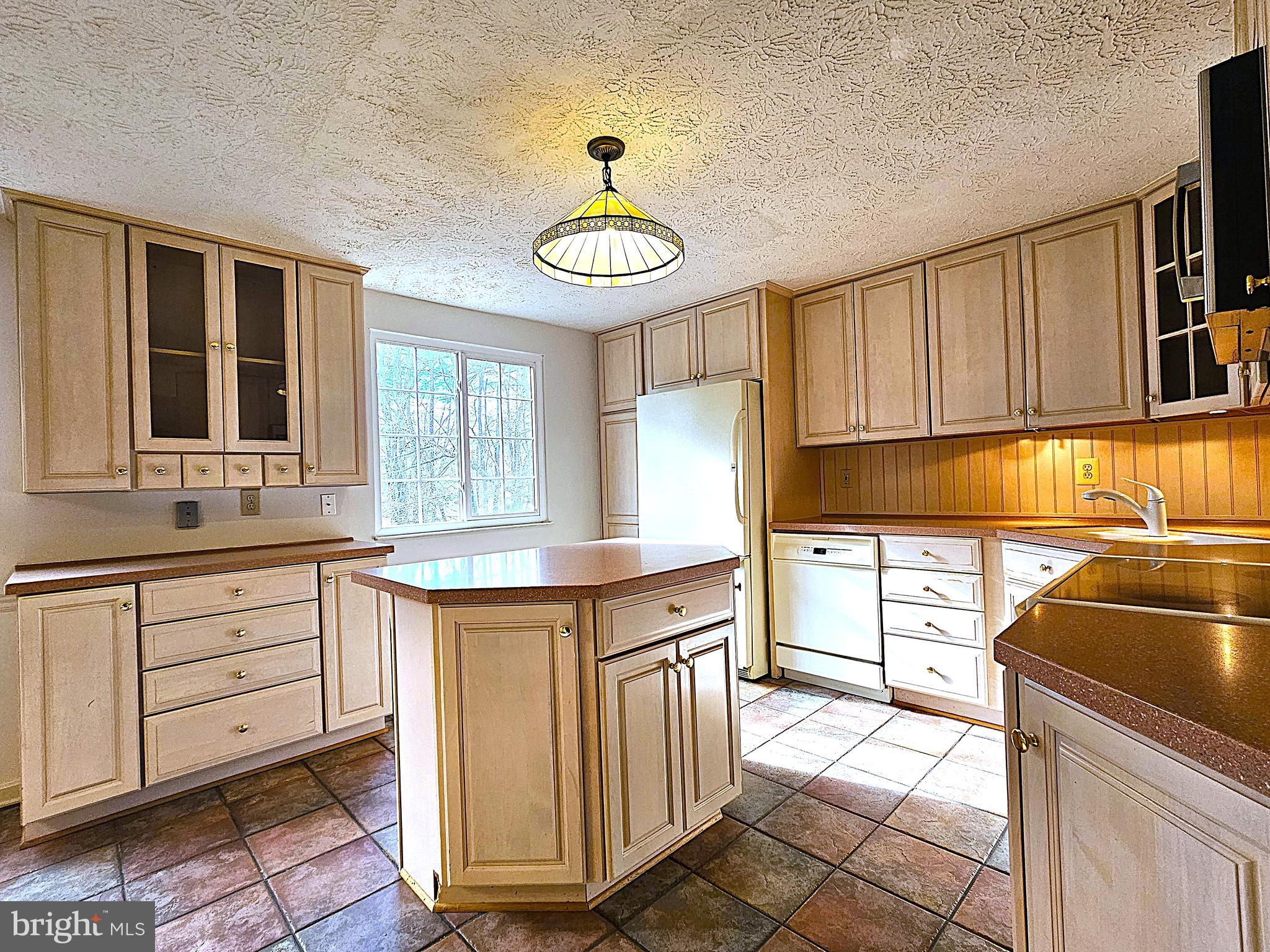 RESTON - Residential Lease