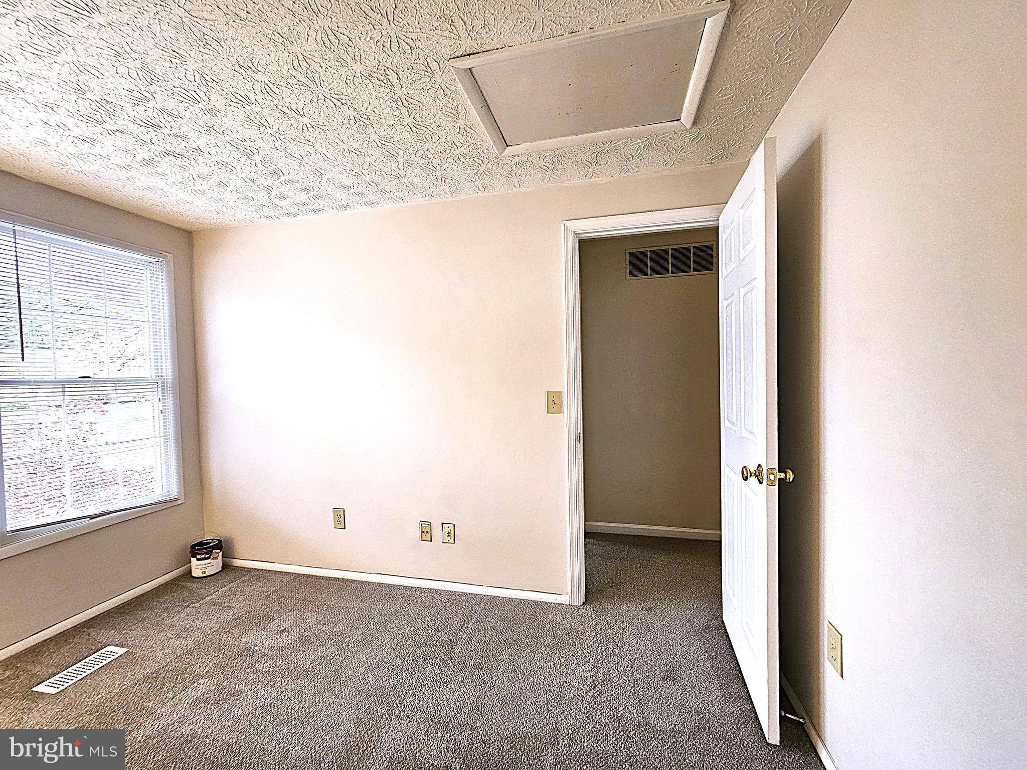 RESTON - Residential Lease