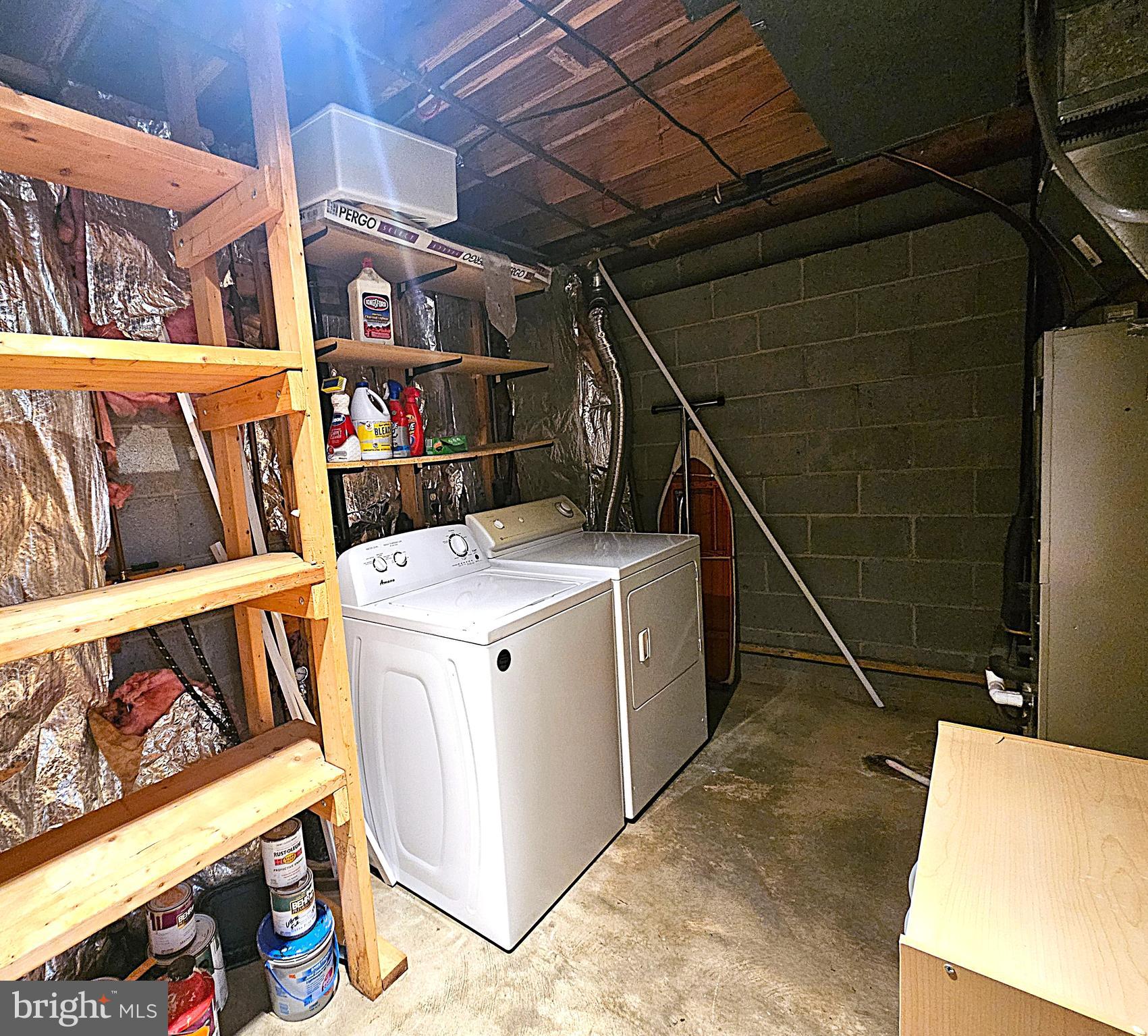 RESTON - Residential Lease