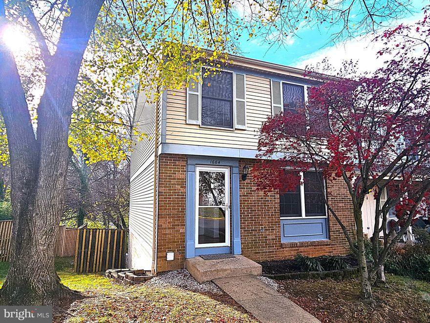 AVAILABLE NOW! COZY COMMUTER DREAM HOME JUST IN TIME FOR THE HOLIDAYS!  End Unit Backs to Woods and Trail!  Three Bedroom, One Full Bath and Two Half Baths!  SUMPTUOUS CARPET Bedroom Level,  Large Bedrooms with Loads of Sunlight.  Main Level Perfect for Entertaining Family and Friends! Fully Finished Lower Level Walks Out to Patio with Wooded View.   EASY TO RESTON HOSPITAL, GOVERNMENT CENTER,  DULLES (IAD) AIRPORT.  Reston Town Center and Lake Ann within Walking Distance!  Two miles to Silverline Subway, FFX CNTY PKWY, RESTON PKWY, Rt. 7, TOLL ROAD.  WALK TO ALL AMENITIES, Grocery, Coffee, North Point!  Experience Reston Living with Nature Trails, Sports Fields, Pools, Tennis Courts, Dog Parks, Multiple Houses of Worship, Fitness Centers, World Class Boutique Shopping, Array of Restaurants and Nightlife.  EASY ONLINE APPLICATION! Ask Your Realtor for Details.  MAX Two (2) Cars, Good Credit Required.