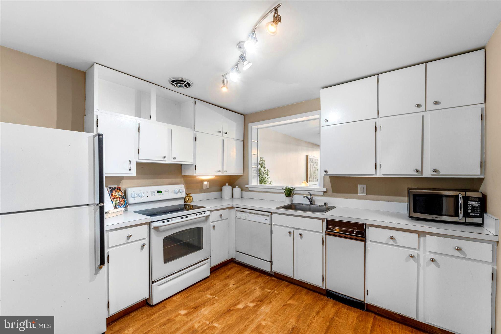 SOUTHAMPTON - Residential