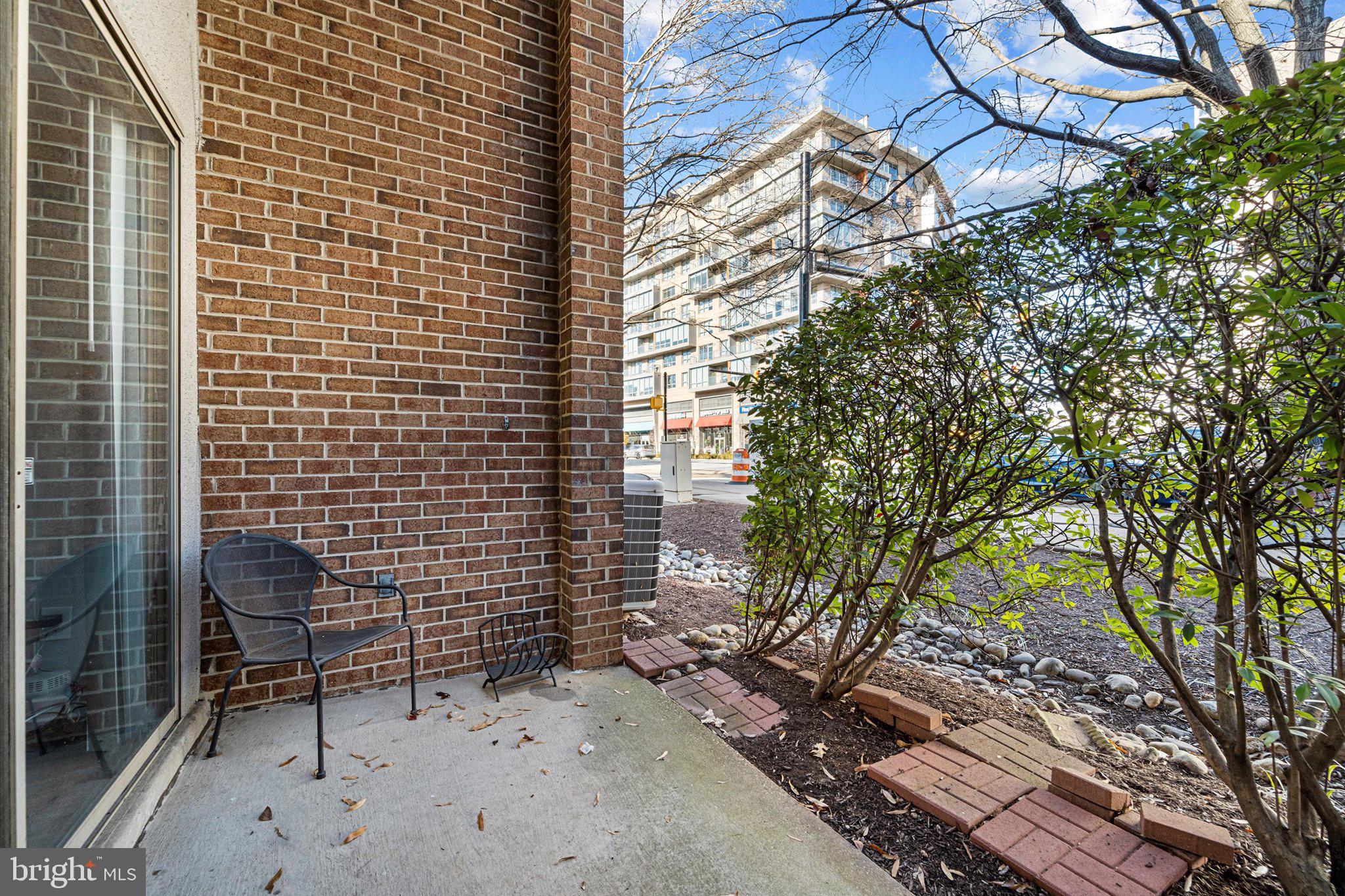 SOUTHAMPTON - Residential