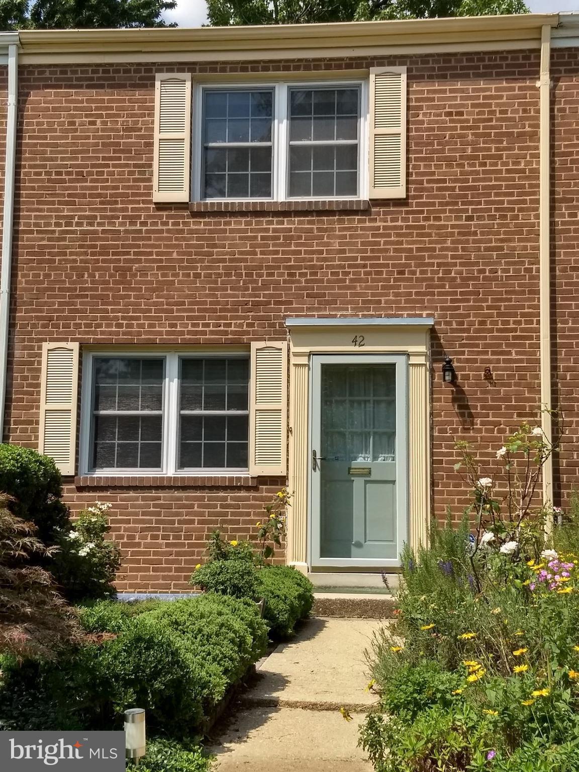 ROSEMONT - Residential Lease