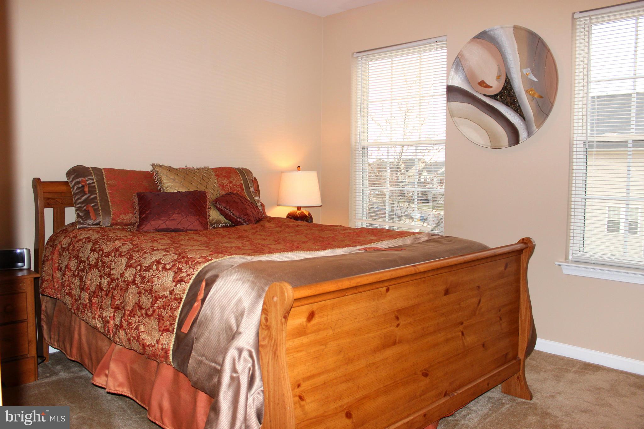 INDEPENDENCE - Residential Lease