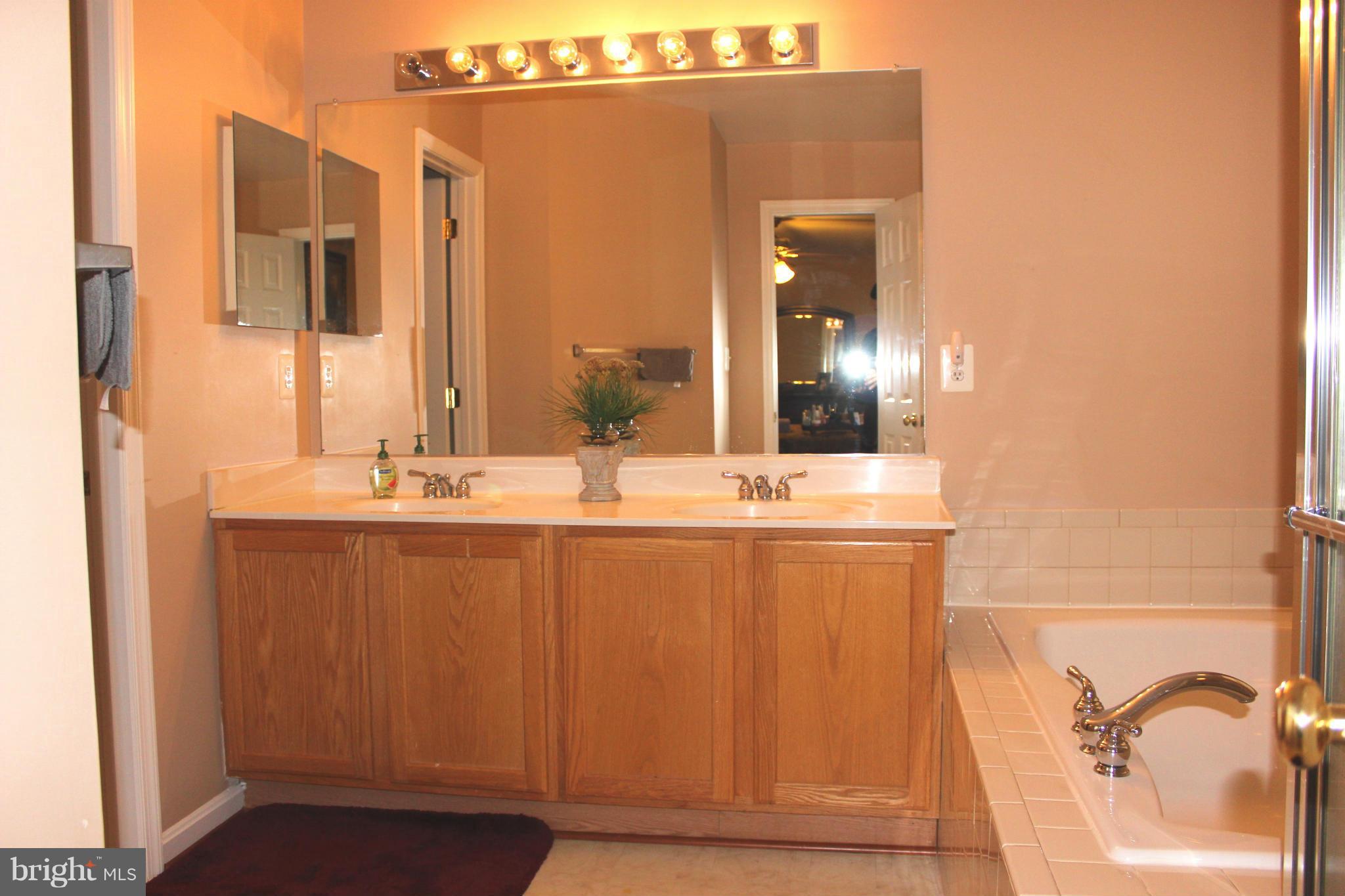 INDEPENDENCE - Residential Lease